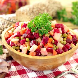 Салат «Куриный винегрет»