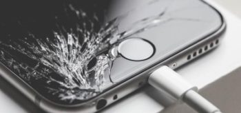 замена поврежденных запчастей на Apple iPhone